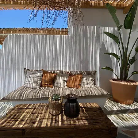 Beachhouse Omega Naxos